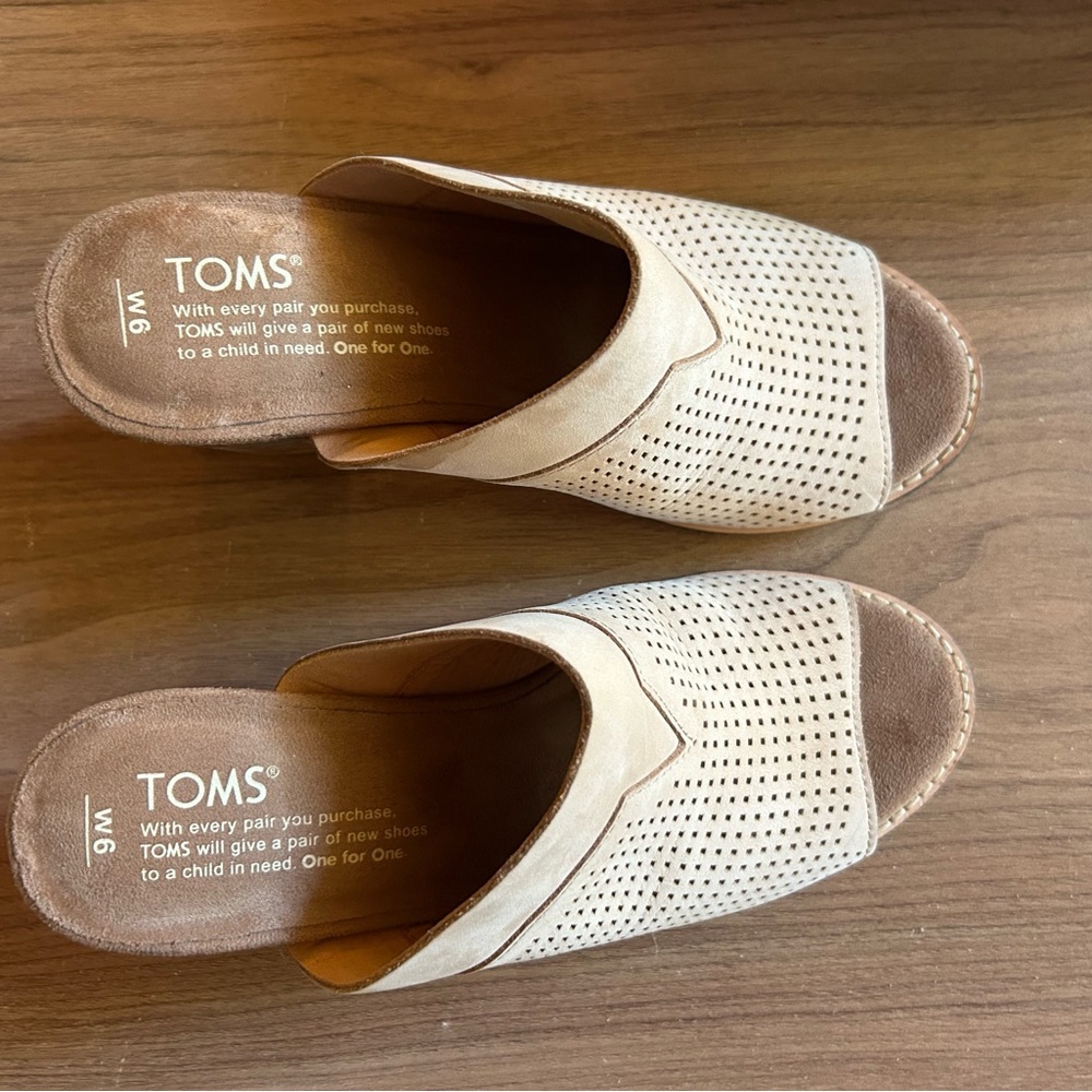 TOMS women’s sz 6 Majorca Mule sandals,sandstorm nubeck, versatile, new w/o box - Picture 6 of 10